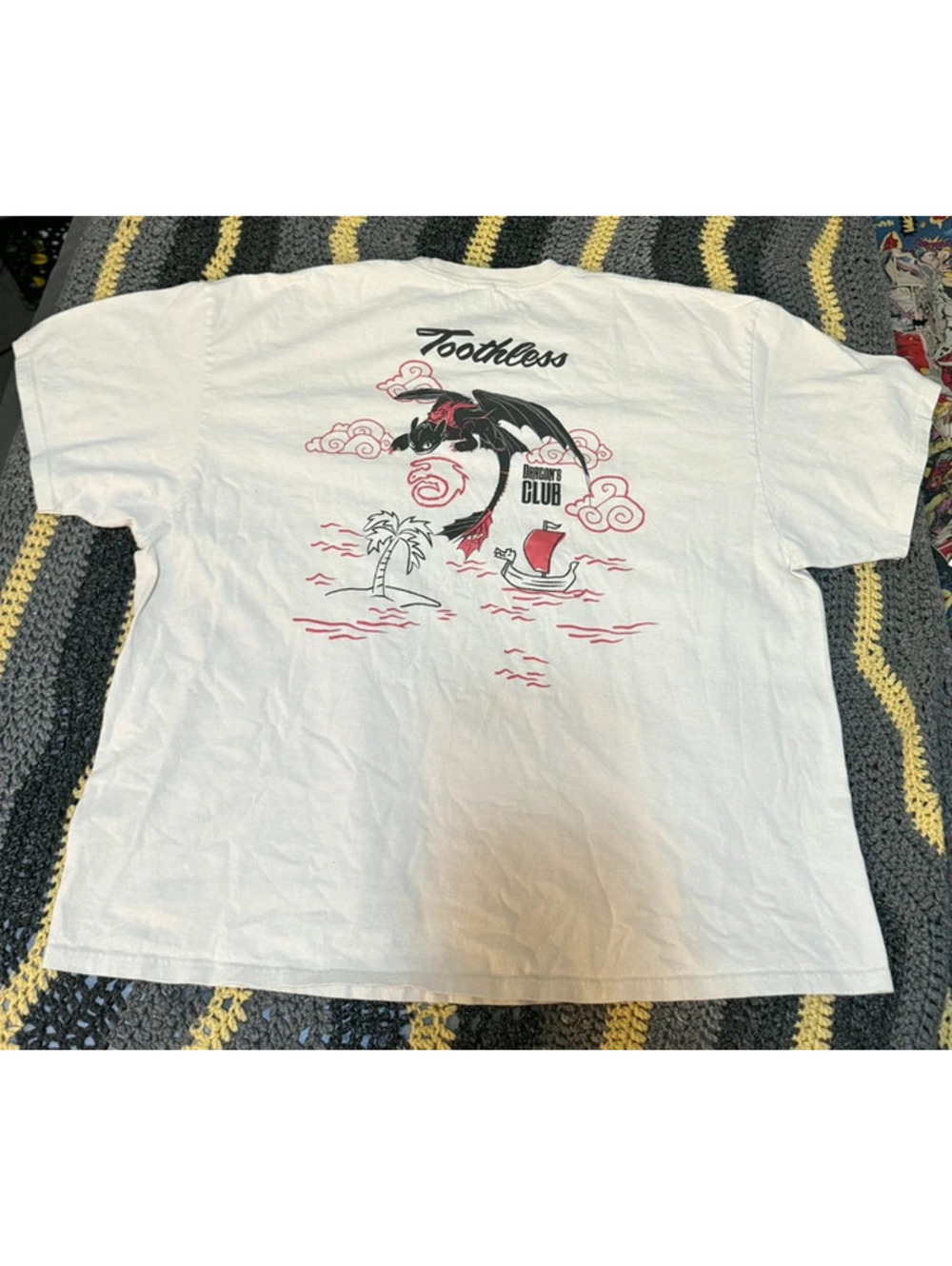 BoxLunch How to Train Your Dragon Toothless T-Shirt Size 2XL